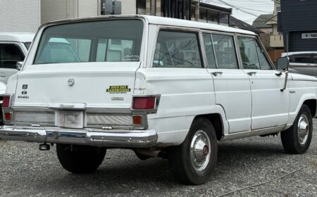 Jeep Wagoneer 401 V8