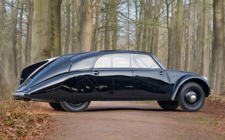 タトラ T77A「未来から来た自動車」1935 1km