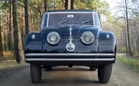 タトラ T77A「未来から来た自動車」1935 1km