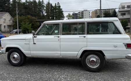 Jeep Wagoneer 401 V8