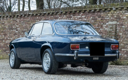 アルファロメオ 1300 GT ジュニア ベルトーネ 1971 32,931km