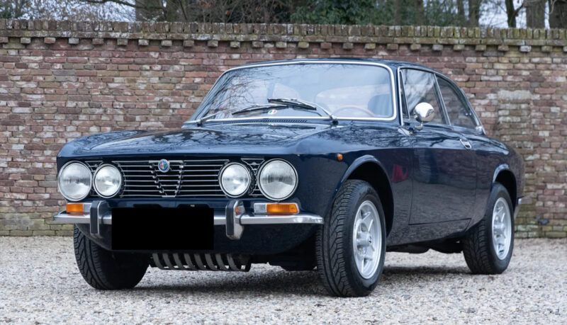 アルファロメオ 1300 GT ジュニア ベルトーネ 1971 32,931km