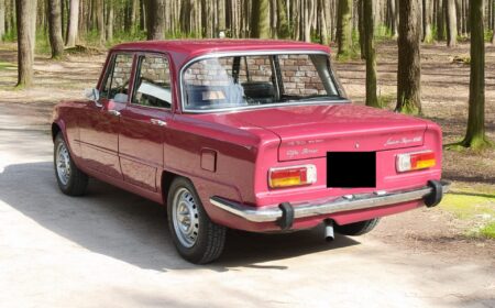 アルファロメオ ジュリア 1300 ヌオーヴァ スーパー 1975 11,933km