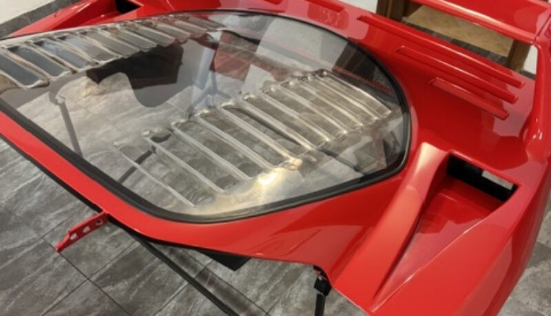 フェラーリ F40 リアカウル