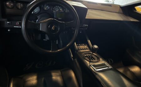 Lamborghini Countach LP5000QV US spec 1988 86,000km