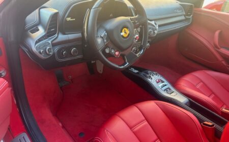 Ferrari 458 Spider 2014 2,850km