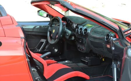 Ferrari F430 Scuderia Spider 16M