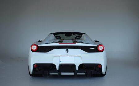 Ferrari 458 Speciale Aperta 2015 3,000km