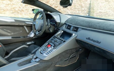 ランボルギーニ アヴェンタドール SVJ ロードスター 2020 468km
