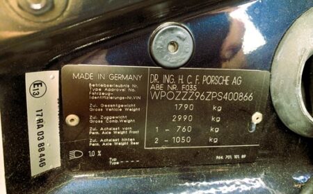 ポルシェ 964 カレラ 4 1993 205,000km