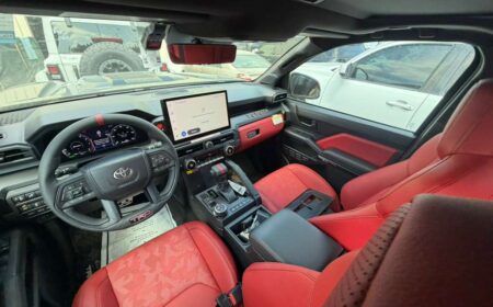 2 x トヨタ タコマ TRD PRO HEV 2026