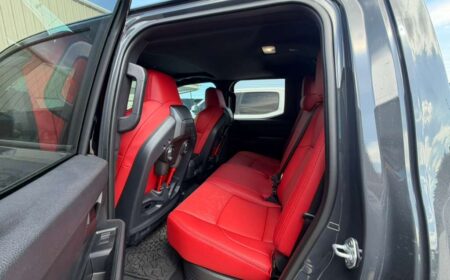 2 x トヨタ タコマ TRD PRO HEV 2026