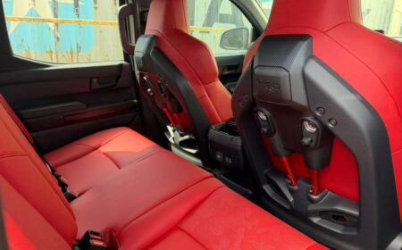 2 x トヨタ タコマ TRD PRO HEV 2026