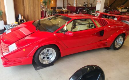 Lamborghini Countach 25th Anniversary 1989 43,300km