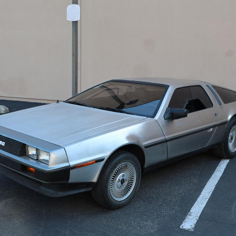 デロリアン DMC-12 1981 32,000マイル