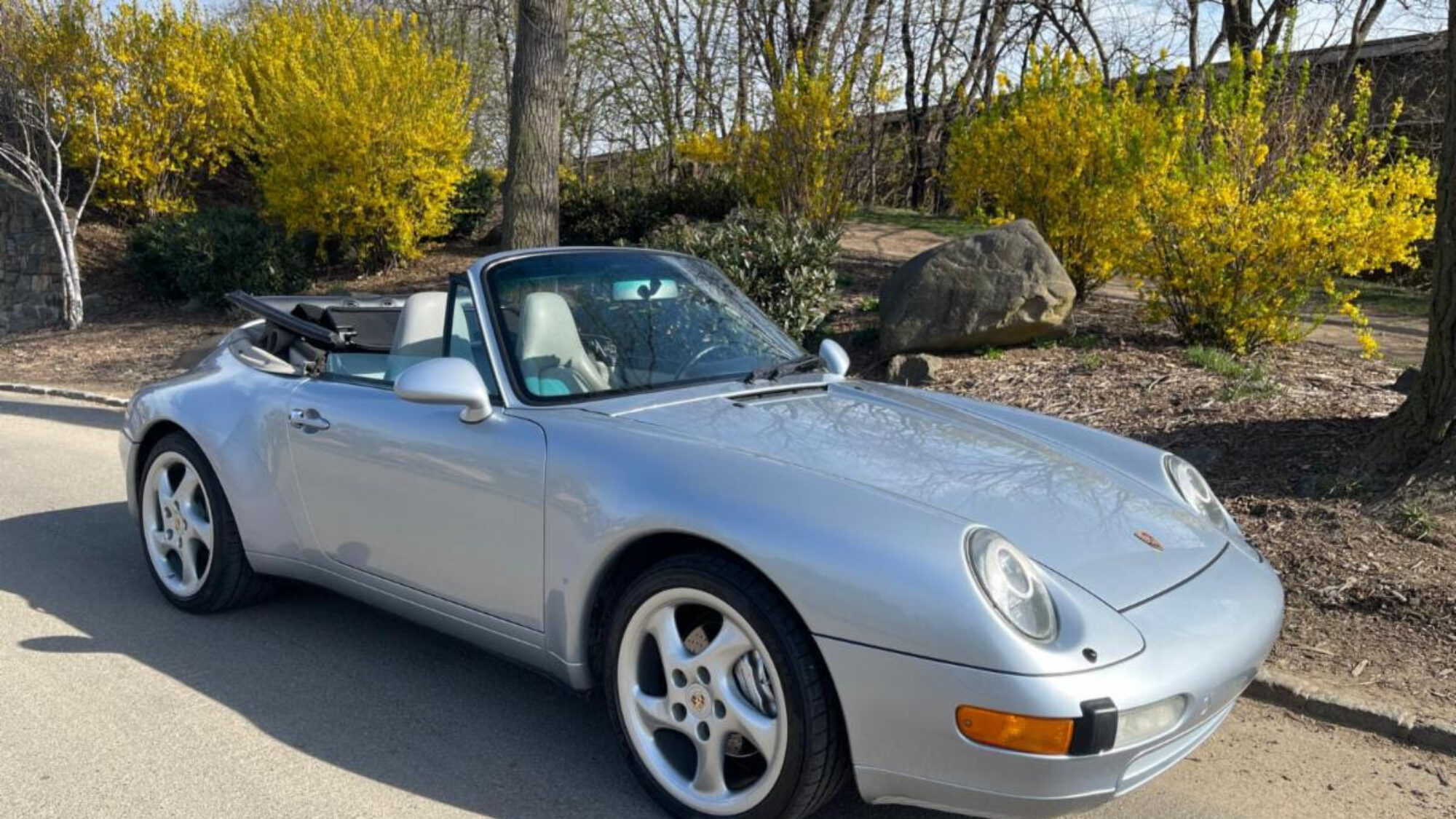 ポルシェ 993 カレラ4 カブリオレ 1996 59,000マイル