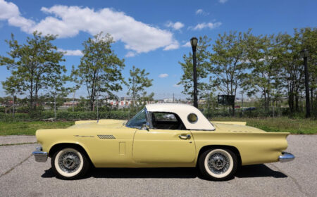 フォード サンダーバード 1957