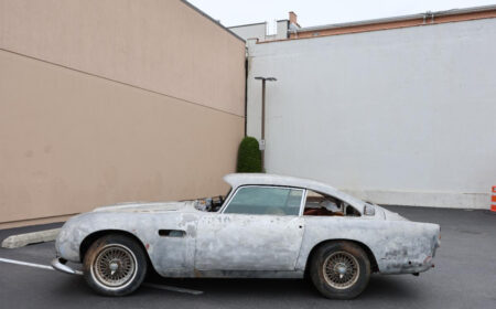 アストン・マーティン DB5 1965