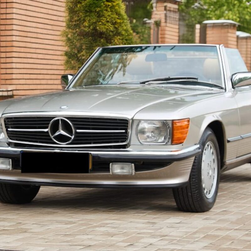 メルセデス・ベンツ 560 SL「ラウホジルバー & パロミノ・インテリア」 1988 104,685km