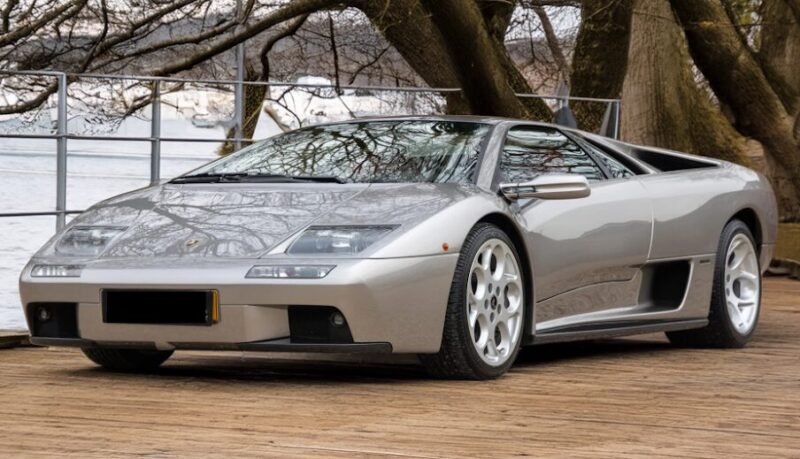 ランボルギーニ ディアブロ 6.0 V12 VT 「最終年式（ファイナルイヤー）」 2001 21,859km
