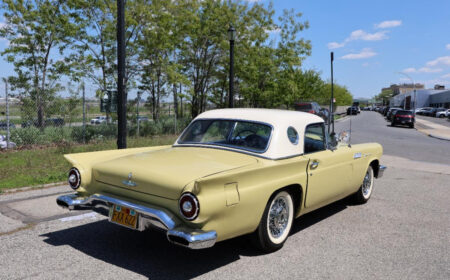 フォード サンダーバード 1957