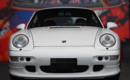 Porsche 911 (Type 993) Carrera 4S 1996 60,000km