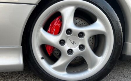 Porsche 911 (993) Carrera 4S 1997 31,000km