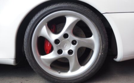 Porsche 911 (Type 993) Carrera 4S 1996 60,000km