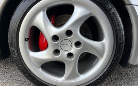 Porsche 911 (993) Turbo S 1998 35,000km