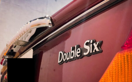 Daimler Double Six 1990 18,000km