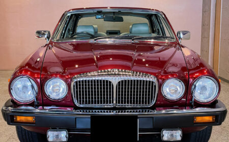 Daimler Double Six 1990 18,000km