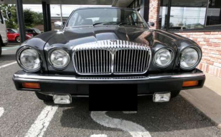 Daimler Double Six 1990 25,000km