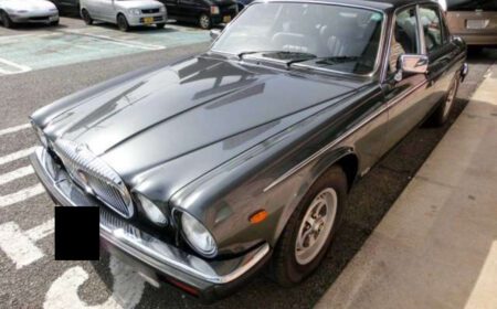 Daimler Double Six 1990 25,000km