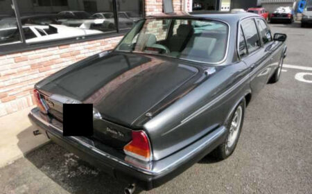 Daimler Double Six 1990 25,000km