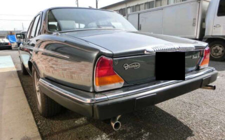 Daimler Double Six 1990 25,000km