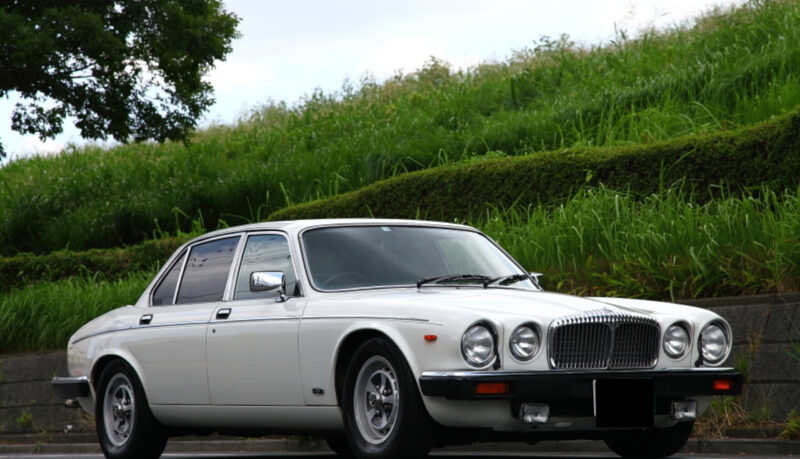 Daimler Double Six 1990 72,000km