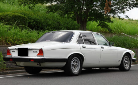 Daimler Double Six 1990 72,000km