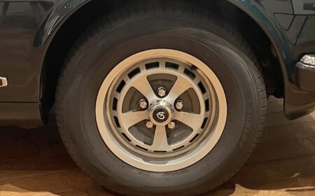 Daimler Double Six 1992 81,000km