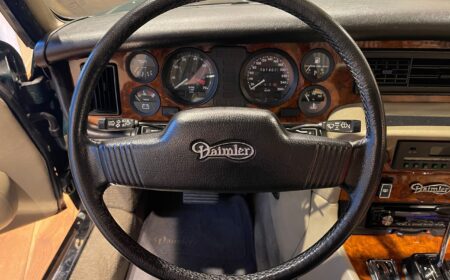 Daimler Double Six 1992 81,000km
