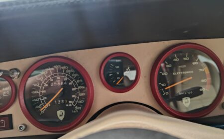 ランボルギーニ カウンタック 5000S 25,000km