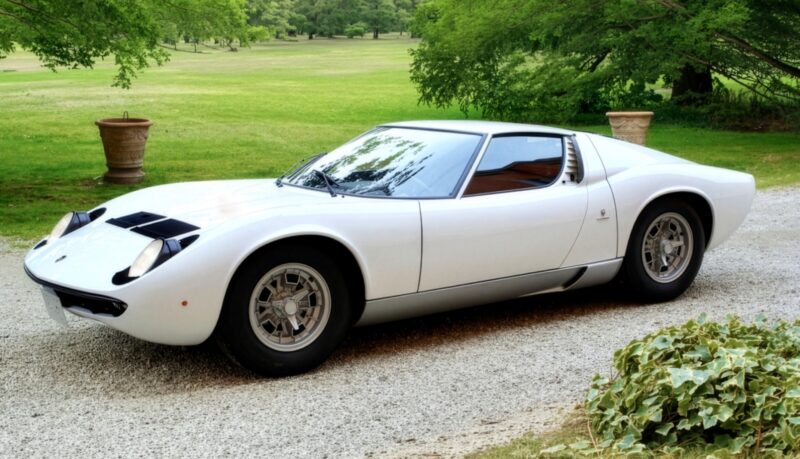 Lamborghini Miura P400
