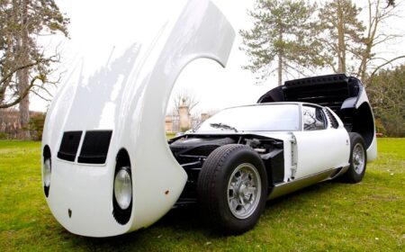 Lamborghini Miura P400