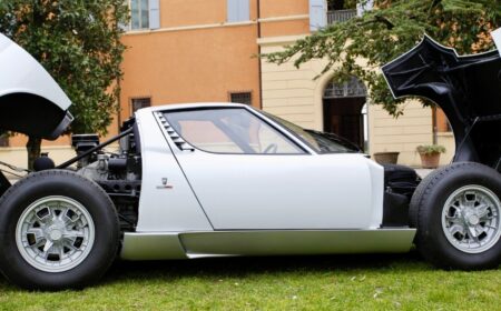 Lamborghini Miura P400