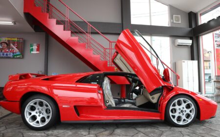Lamborghini Diablo VT 2002 3,000km