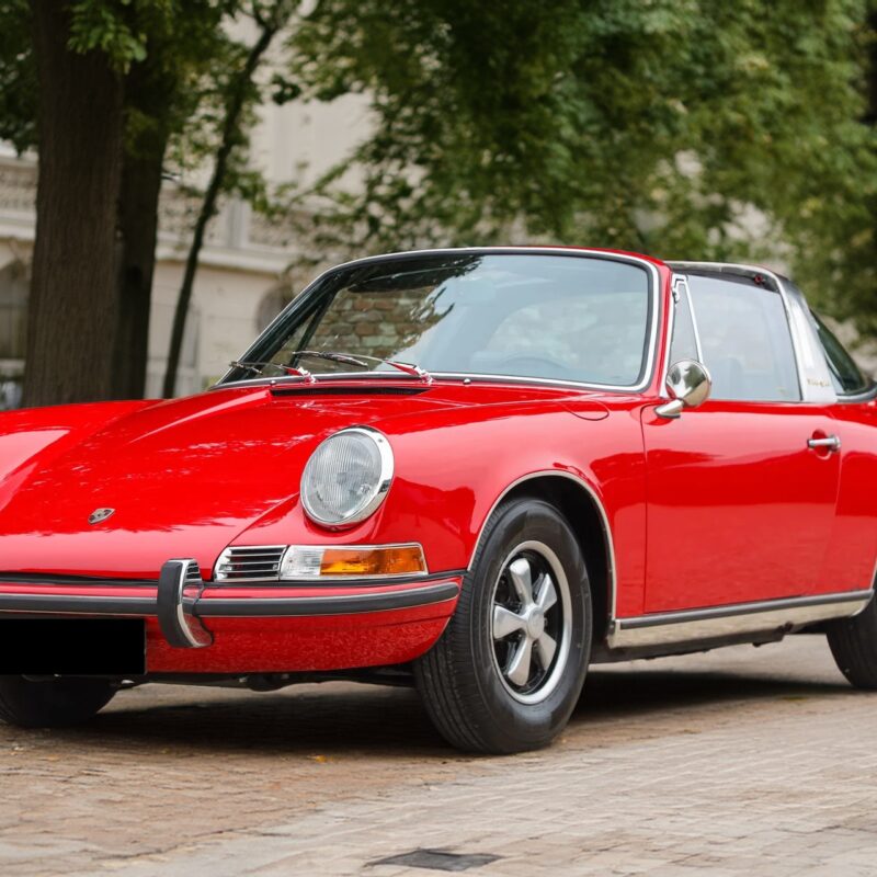 ポルシェ 911 T タルガ “レストア済み”  1970 27,100km