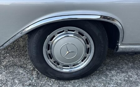 Mercedes-Benz 280SE 3.5 Cabriolet