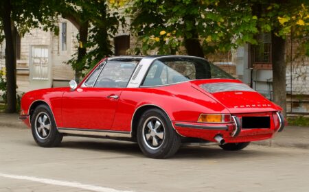 ポルシェ 911 T タルガ “レストア済み”  1970 27,100km