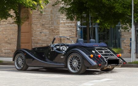 モーガン プラス6 “ジ･オールニュー･モーガン･プラスシックス”  2019 15,000km