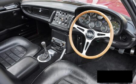 AC 428 フルーア ファストバック クーペ “マニュアルトランスミッション” 1969 1,336km