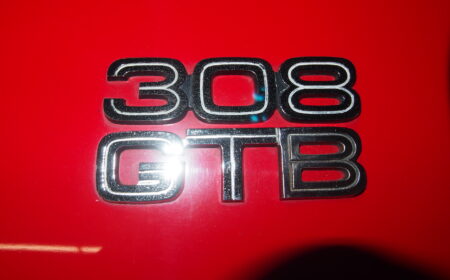 Ferrari 308 GTB Vetroresina